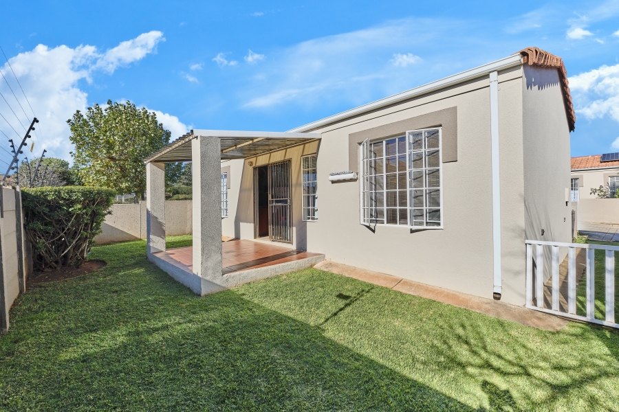 2 Bedroom Property for Sale in Fairland Gauteng