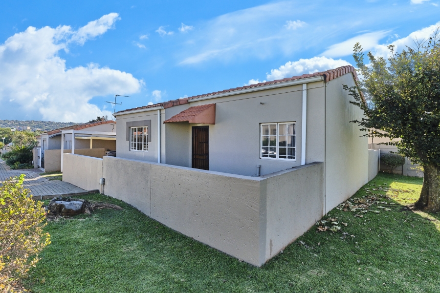 2 Bedroom Property for Sale in Fairland Gauteng