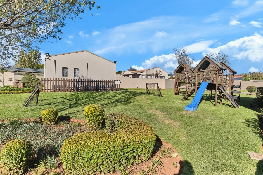 2 Bedroom Property for Sale in Fairland Gauteng