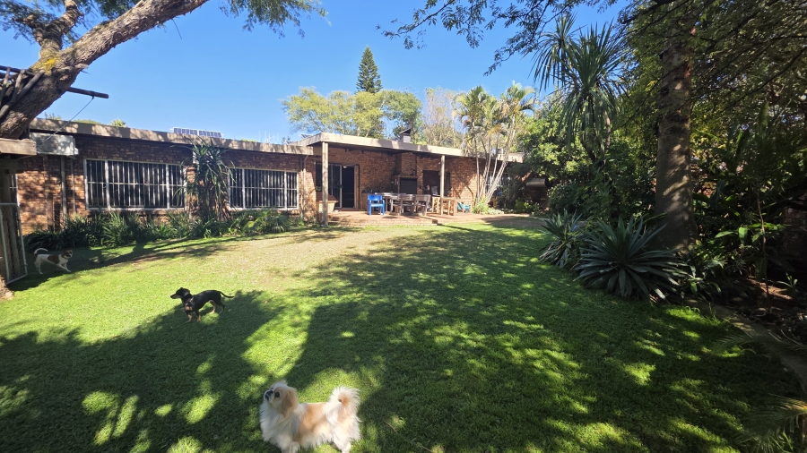 5 Bedroom Property for Sale in Moreleta Park Gauteng