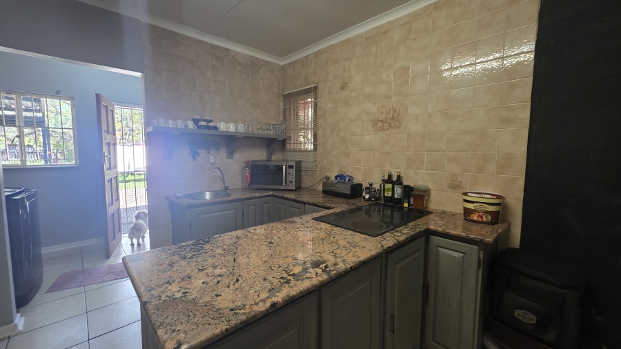 5 Bedroom Property for Sale in Moreleta Park Gauteng