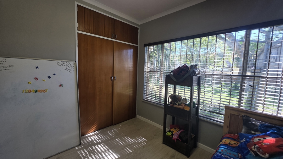 5 Bedroom Property for Sale in Moreleta Park Gauteng