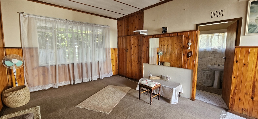 4 Bedroom Property for Sale in Three Rivers Proper Gauteng