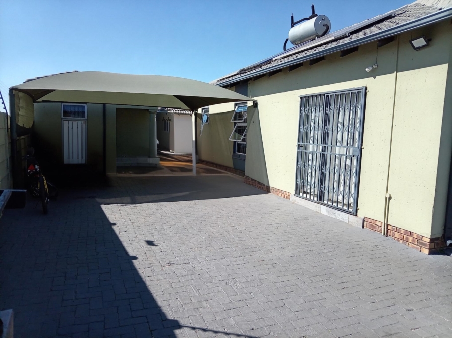 3 Bedroom Property for Sale in Crystal Park Gauteng