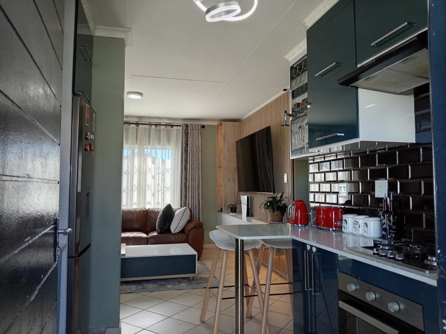 3 Bedroom Property for Sale in Crystal Park Gauteng