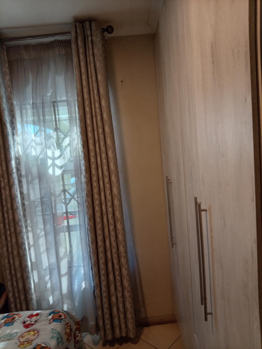 3 Bedroom Property for Sale in Crystal Park Gauteng