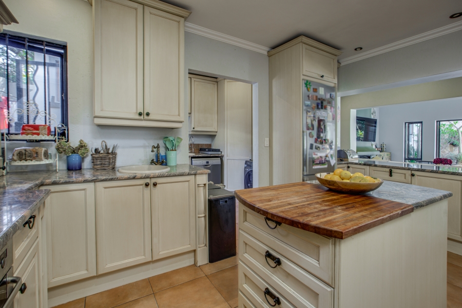 3 Bedroom Property for Sale in Bryanston Gauteng