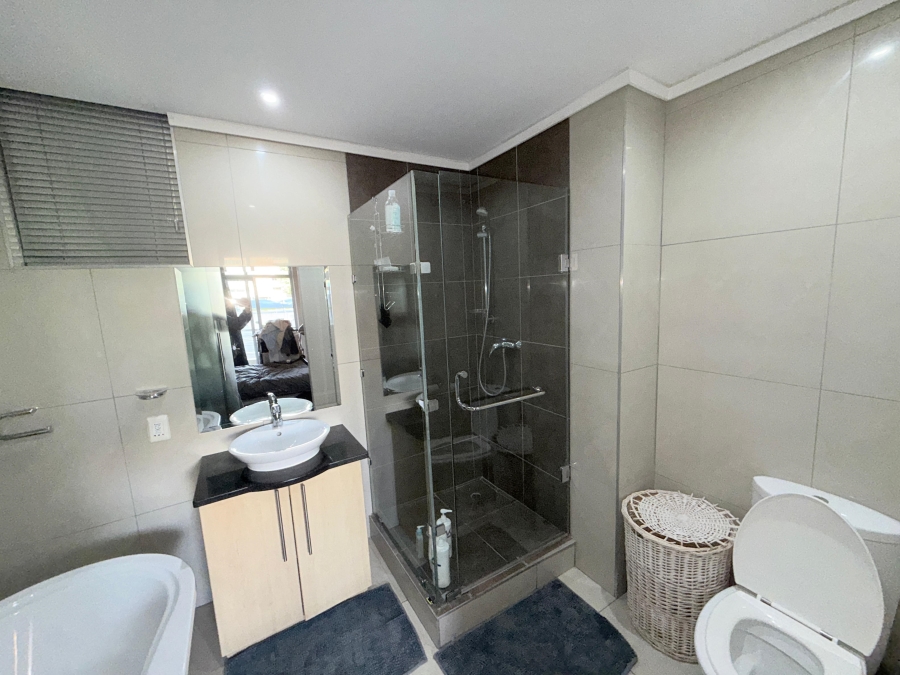 1 Bedroom Property for Sale in Sandown Gauteng