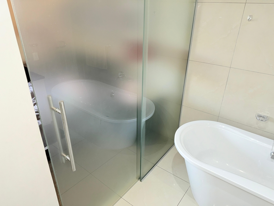 1 Bedroom Property for Sale in Sandown Gauteng