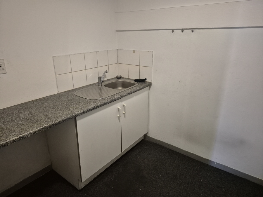 To Let Commercial Property for Rent in Meadowdale Gauteng