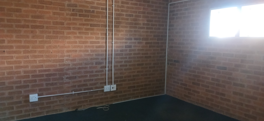 To Let Commercial Property for Rent in Sebenza Gauteng