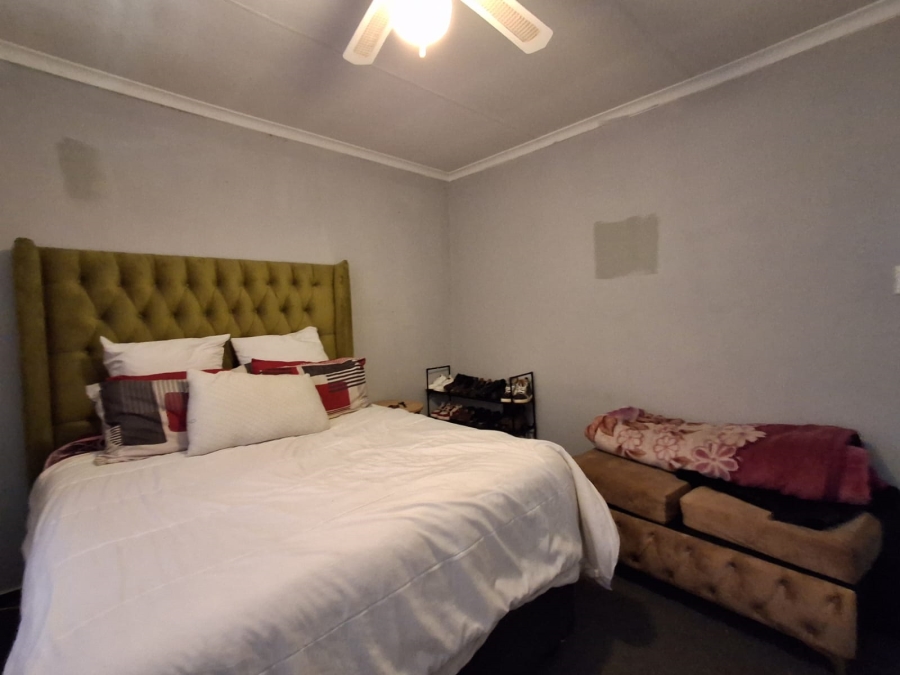 2 Bedroom Property for Sale in Strubensvallei Gauteng