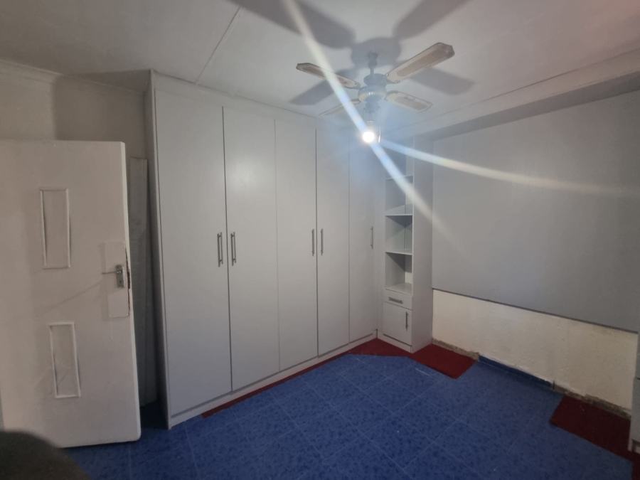 4 Bedroom Property for Sale in Zakariyya Park Gauteng
