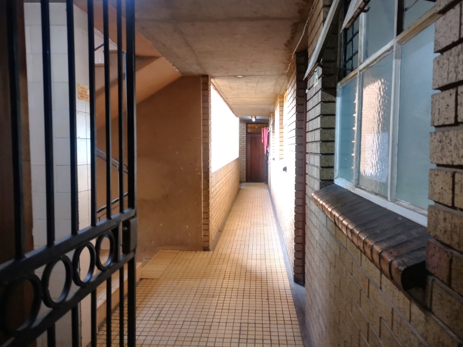2 Bedroom Property for Sale in Pretoria Central Gauteng