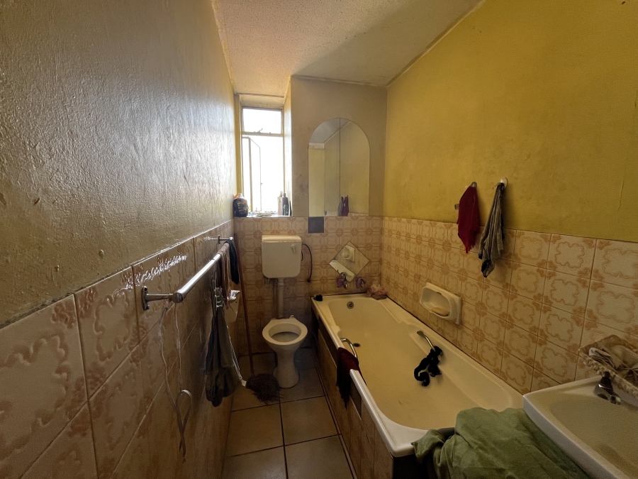 2 Bedroom Property for Sale in Pretoria Central Gauteng