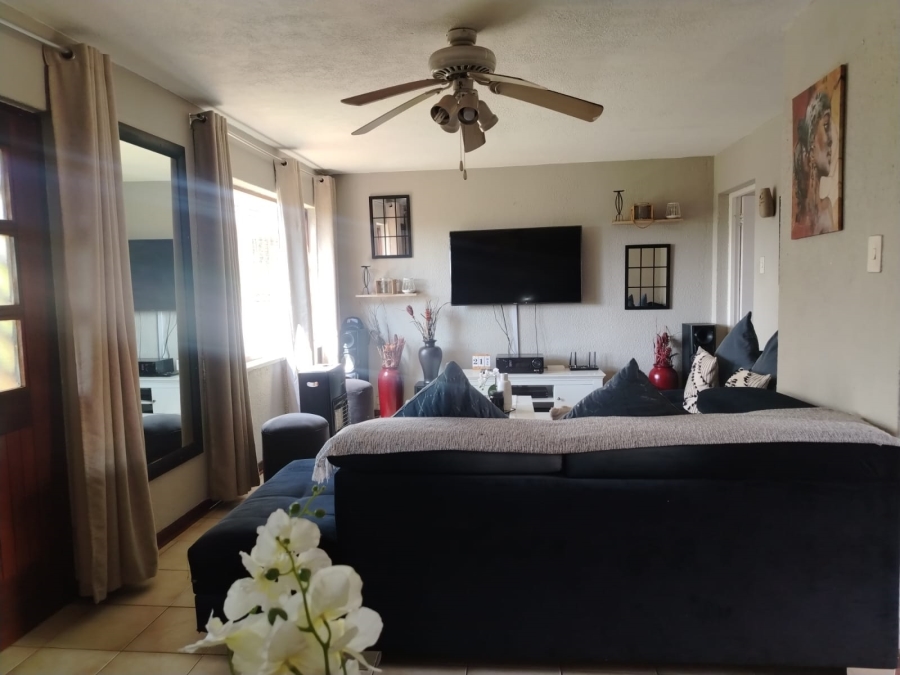 2 Bedroom Property for Sale in Klopperpark Gauteng