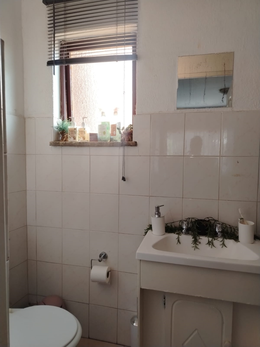2 Bedroom Property for Sale in Klopperpark Gauteng