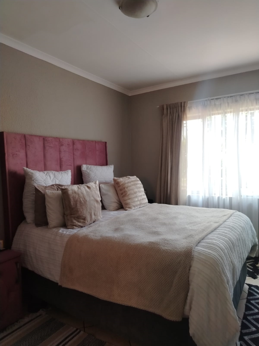 2 Bedroom Property for Sale in Klopperpark Gauteng