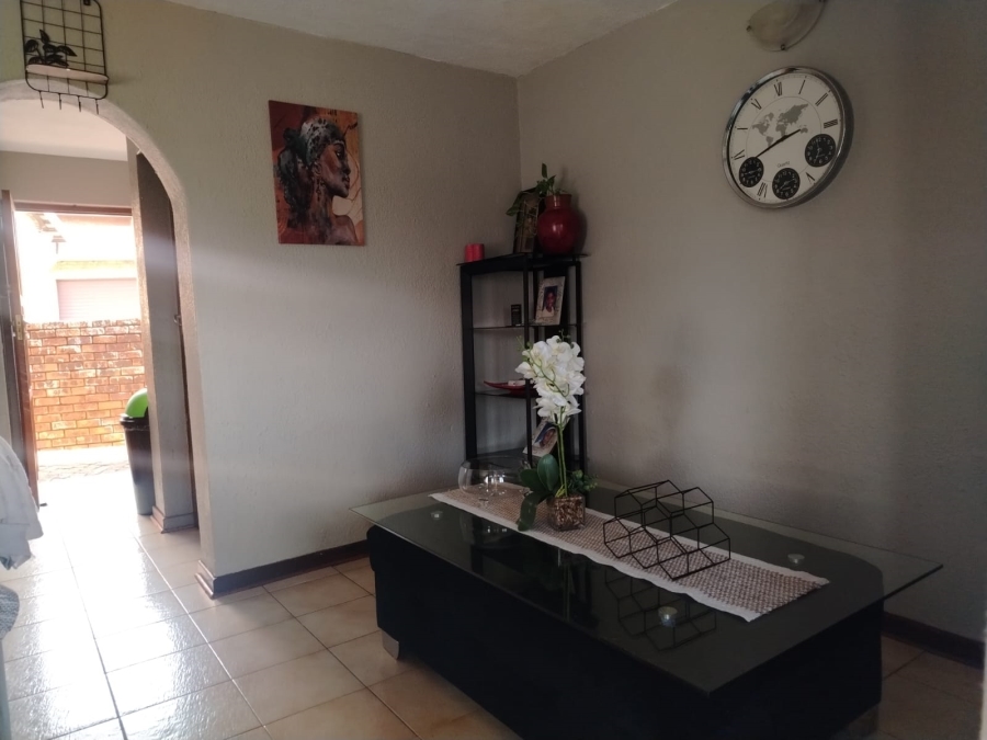 2 Bedroom Property for Sale in Klopperpark Gauteng