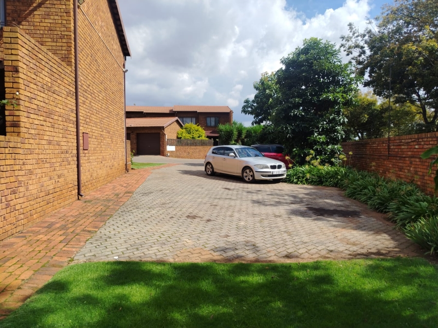 2 Bedroom Property for Sale in Klopperpark Gauteng