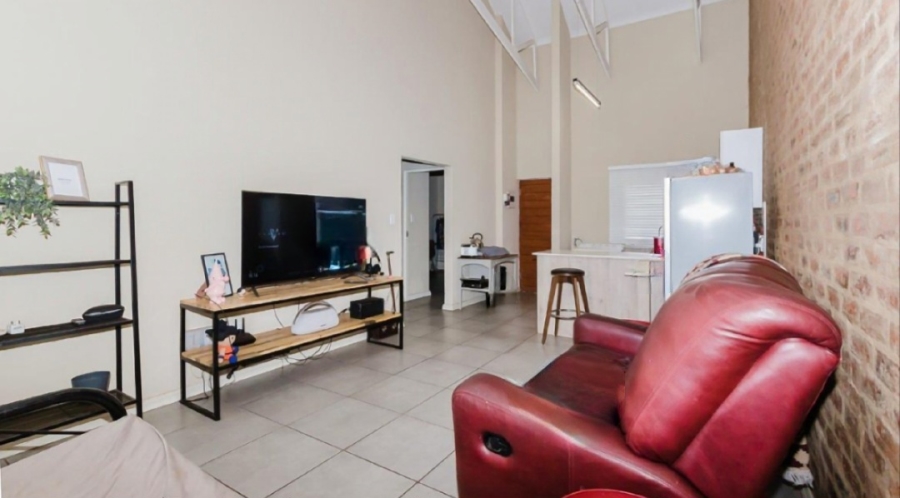 2 Bedroom Property for Sale in Pomona Gauteng