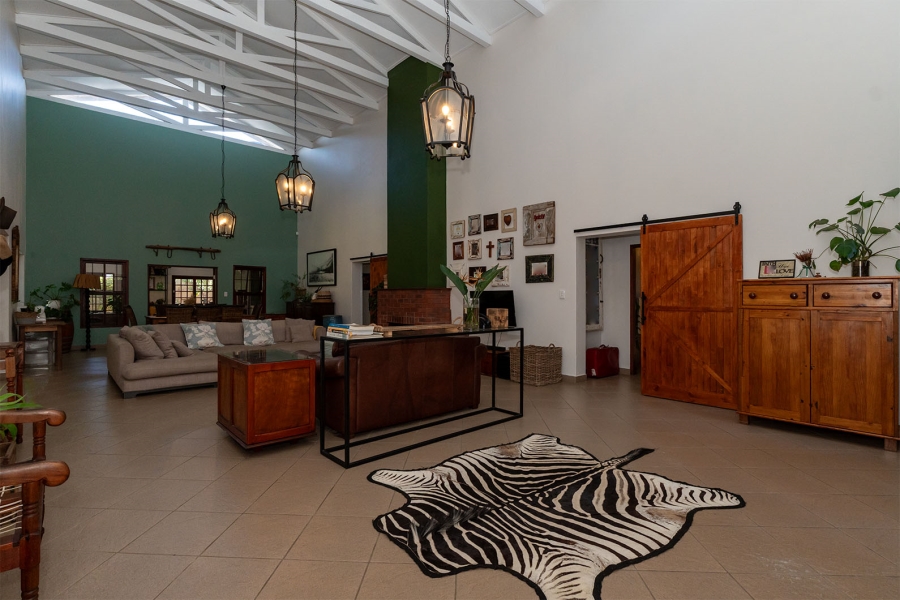 5 Bedroom Property for Sale in Bredell Gauteng