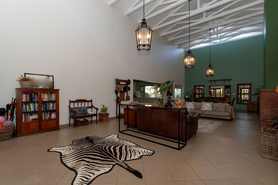 5 Bedroom Property for Sale in Bredell Gauteng