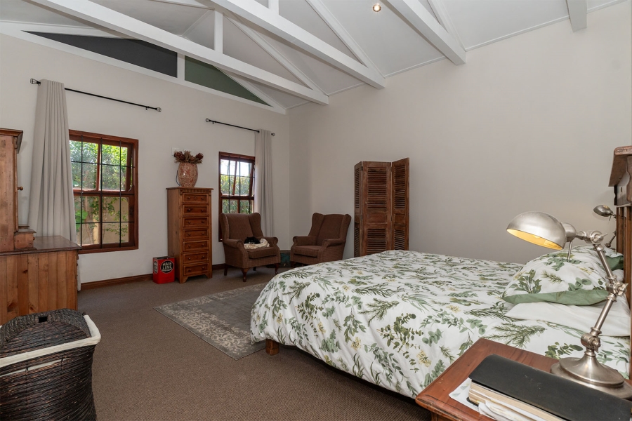 5 Bedroom Property for Sale in Bredell Gauteng