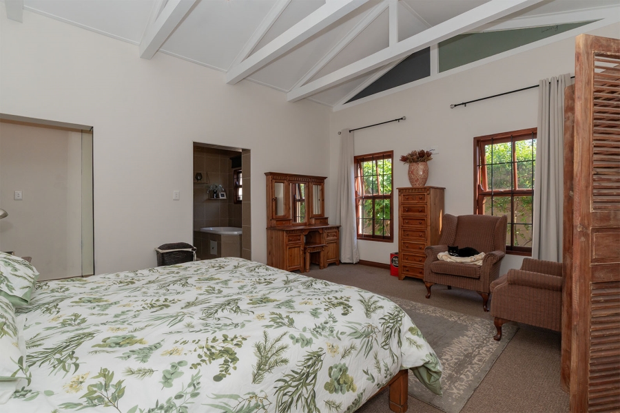 5 Bedroom Property for Sale in Bredell Gauteng