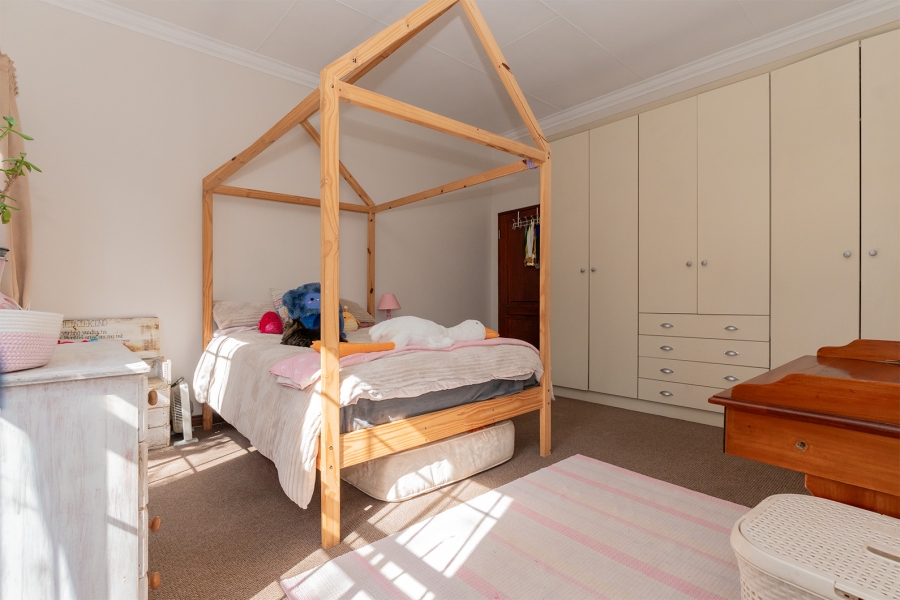 5 Bedroom Property for Sale in Bredell Gauteng