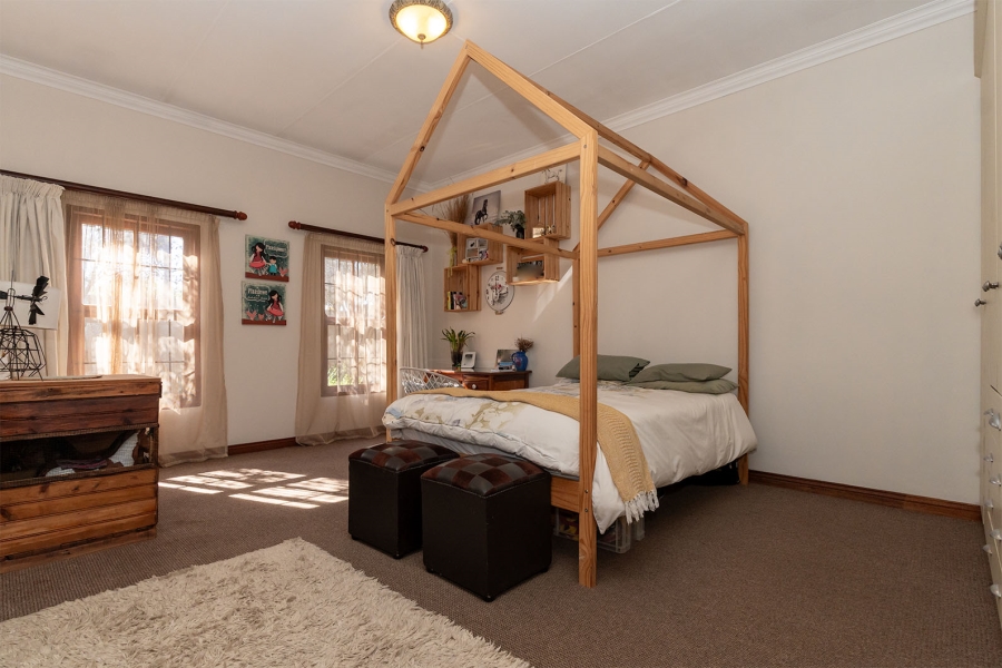 5 Bedroom Property for Sale in Bredell Gauteng