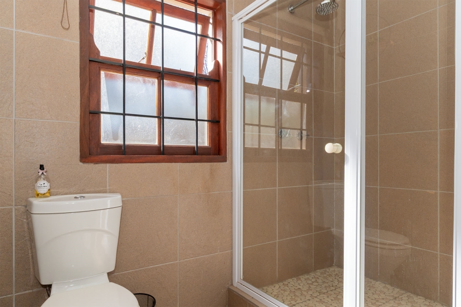 5 Bedroom Property for Sale in Bredell Gauteng