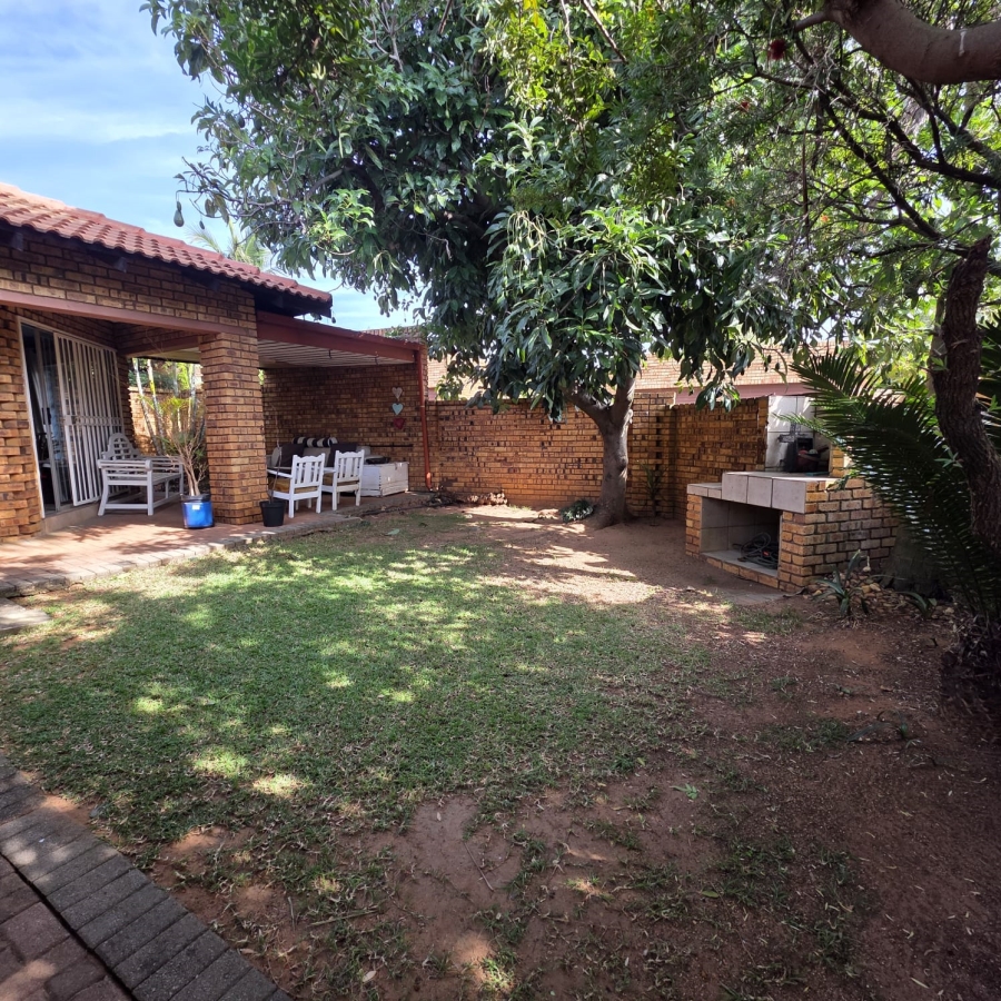 3 Bedroom Property for Sale in Equestria Gauteng