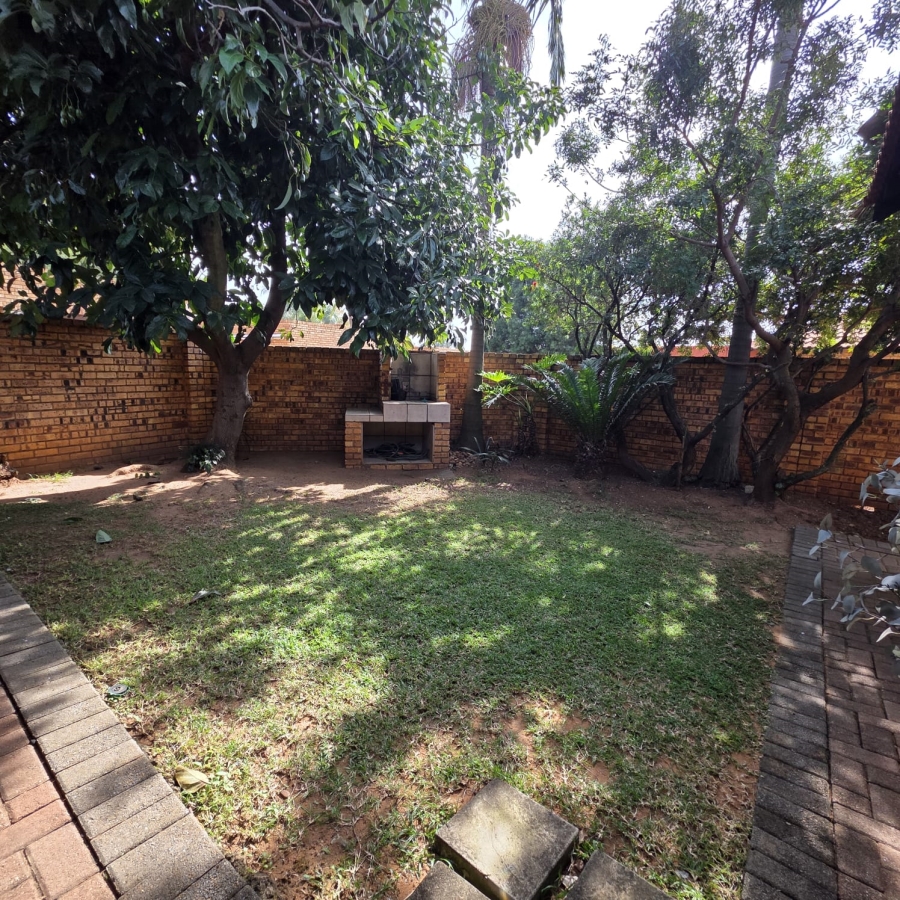 3 Bedroom Property for Sale in Equestria Gauteng