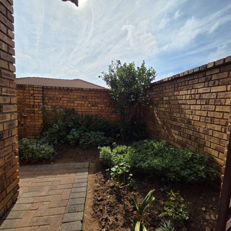 3 Bedroom Property for Sale in Equestria Gauteng