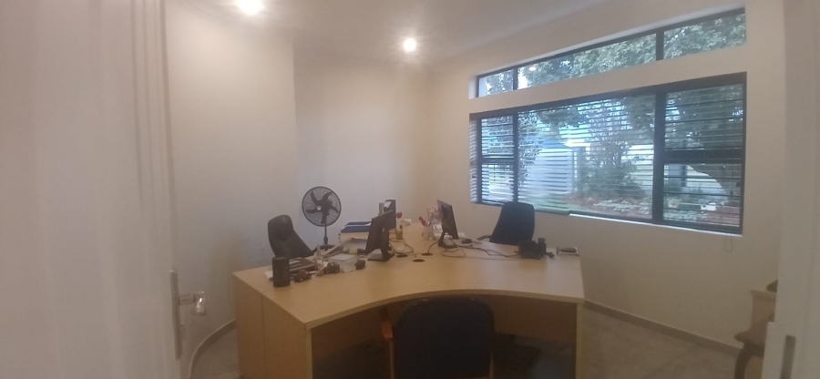 To Let Commercial Property for Rent in Monument Gauteng
