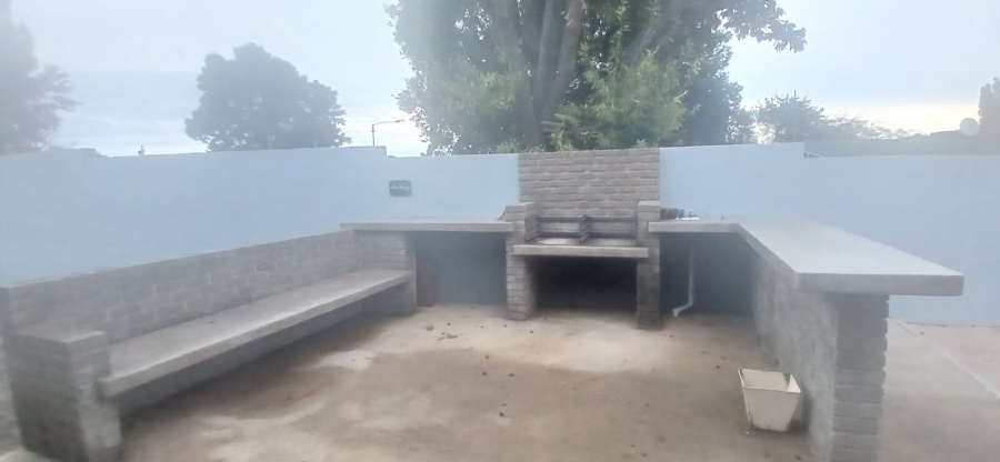 To Let Commercial Property for Rent in Monument Gauteng