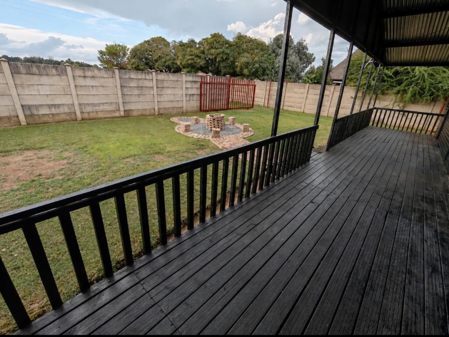 3 Bedroom Property for Sale in Buyscelia Gauteng