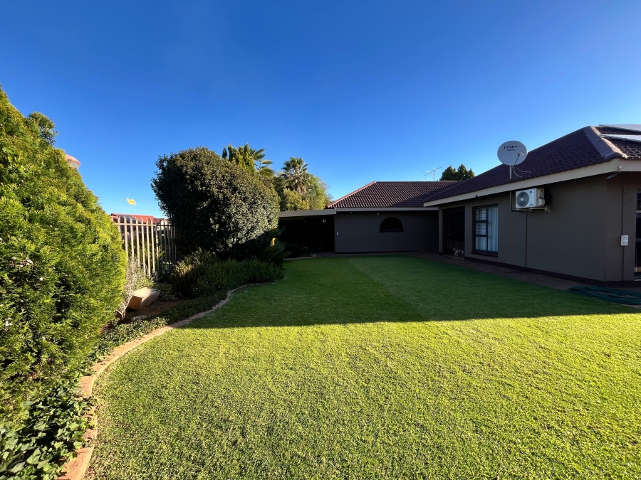 4 Bedroom Property for Sale in Golf Park Gauteng