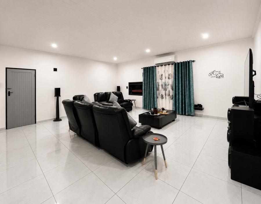 4 Bedroom Property for Sale in Golf Park Gauteng
