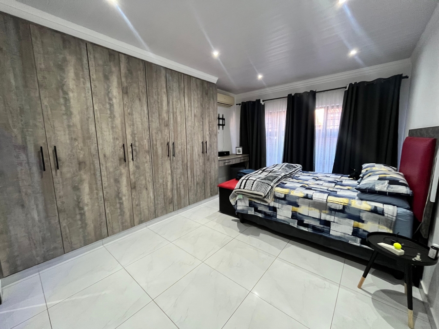 4 Bedroom Property for Sale in Golf Park Gauteng