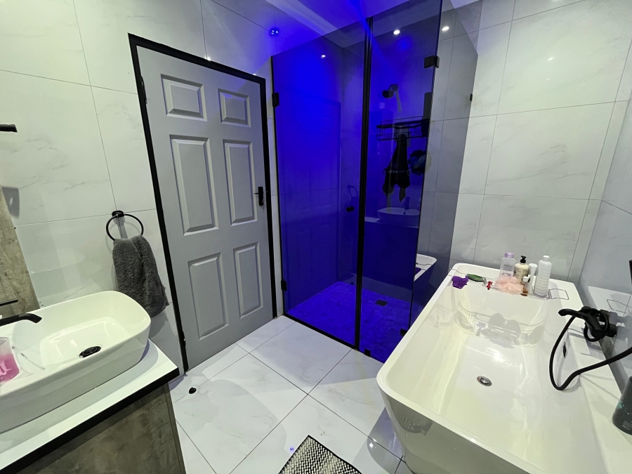 4 Bedroom Property for Sale in Golf Park Gauteng