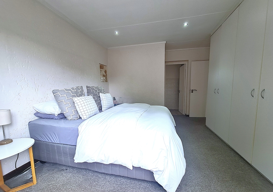 2 Bedroom Property for Sale in Darrenwood Gauteng