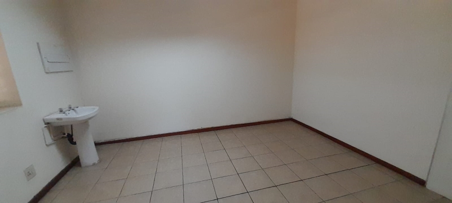 To Let Commercial Property for Rent in Wapadrand Gauteng