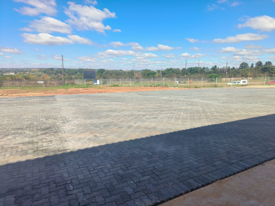 To Let Commercial Property for Rent in Sunderland Ridge Gauteng