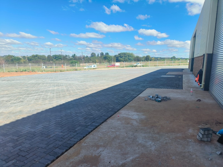 To Let Commercial Property for Rent in Sunderland Ridge Gauteng
