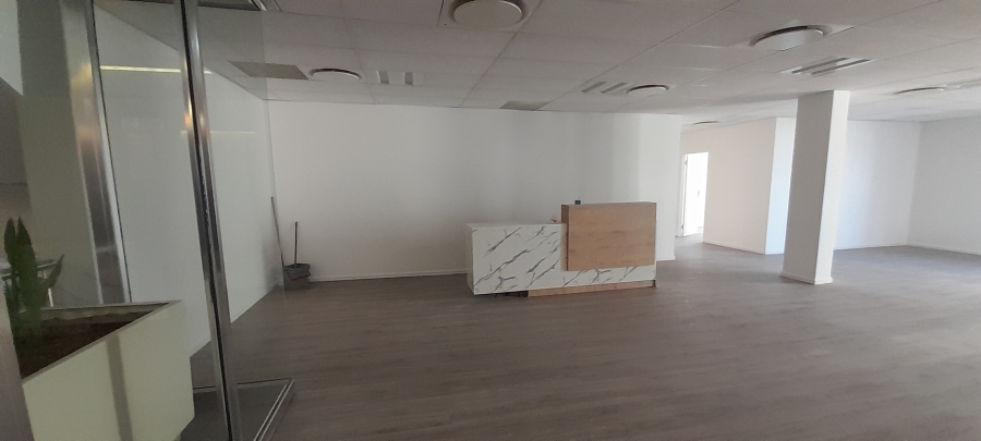 To Let Commercial Property for Rent in Vorna Valley Gauteng