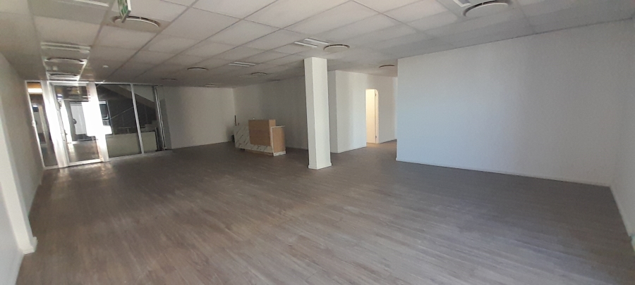 To Let Commercial Property for Rent in Vorna Valley Gauteng