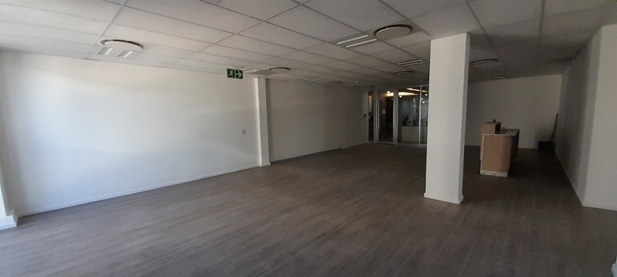 To Let Commercial Property for Rent in Vorna Valley Gauteng