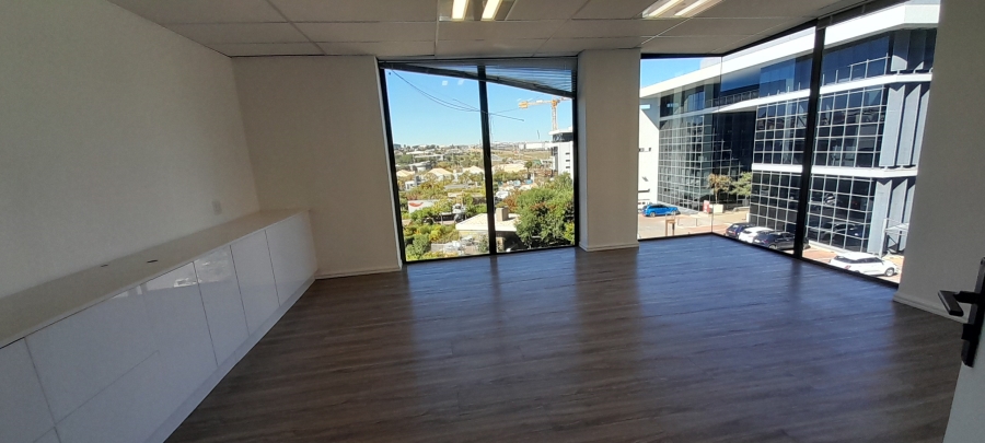 To Let Commercial Property for Rent in Vorna Valley Gauteng